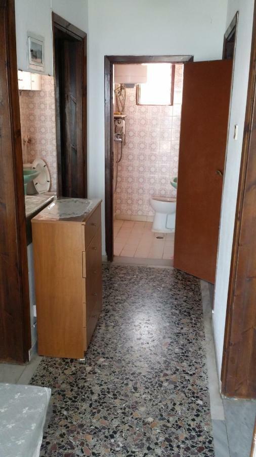 Grigorios Apartments Nea Vrasna Bagian luar foto
